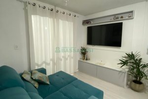 Apto Mobiliado com 56m², 2 dormitórios, 1 vaga, no bairro Pioneiro em Caxias do Sul para Alugar