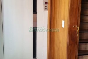 Apartamento com 299m², 3 dormitórios, 2 vagas, no bairro Centro em Caxias do Sul para Comprar