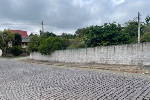 Terreno com 670m², no bairro Salgado Filho em Caxias do Sul para Comprar