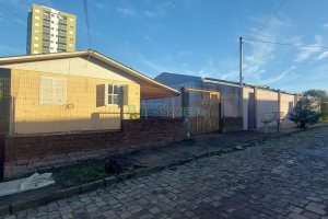 Casa com 70m², no bairro Santa Lúcia em Caxias do Sul para Comprar