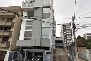 Apartamento com 72m², 2 dormitórios, 2 vagas, no bairro Pio X em Caxias do Sul para Alugar