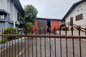 Pavilhão com 800m², no bairro Desvio Rizzo em Caxias do Sul para Alugar
