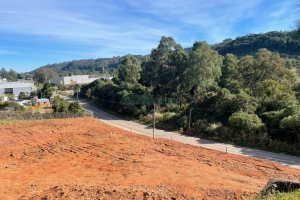 Terreno com 5814m², no bairro Maestra em Caxias do Sul para Comprar