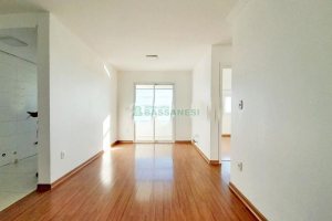 Apartamento com 57m², 2 dormitórios, 1 vaga, no bairro Santa Lúcia em Caxias do Sul para Alugar