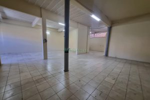 Pavilhão com 200m², 1 vaga, no bairro Cristo Redentor em Caxias do Sul para Alugar