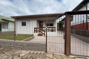 Casa com 190m², 3 dormitórios, 3 vagas, no bairro Rio Branco em Caxias do Sul para Alugar