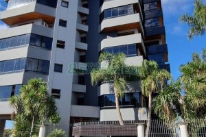 Apartamento com 269m², 3 dormitórios, 3 vagas, no bairro Exposição em Caxias do Sul para Comprar