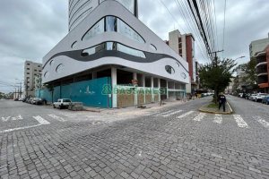 Kitinete Mobiliado com 40m², 1 dormitório, 1 vaga, no bairro São Pelegrino em Caxias do Sul para Alugar
