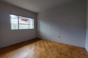 Casa com 80m², 3 dormitórios, no bairro São José em Caxias do Sul para Alugar