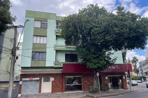 Apartamento com 90m², 3 dormitórios, 1 vaga, no bairro Pio X em Caxias do Sul para Alugar