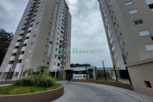 Apartamento com 55m², 2 dormitórios, 1 vaga, no bairro Panazzolo em Caxias do Sul para Comprar