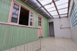 Casa com 220m², 4 dormitórios, 5 vagas, no bairro Panazzolo em Caxias do Sul para Comprar
