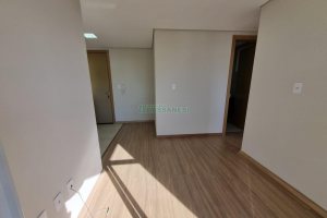 Apartamento com 53m², 2 dormitórios, 2 vagas, no bairro Vila Verde em Caxias do Sul para Alugar