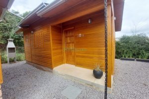 Casa com 60m², 2 dormitórios, 1 vaga, no bairro Esplanada em Caxias do Sul para Alugar