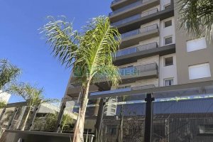 Apartamento com 100m², 3 dormitórios, 2 vagas, no bairro São Pelegrino em Caxias do Sul para Comprar