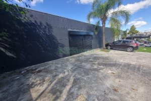 Loja com 800m², no bairro São Pelegrino em Caxias do Sul para Alugar