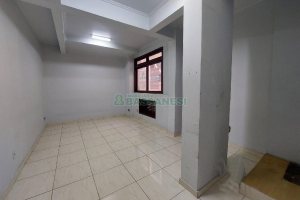 Sala com 22m², no bairro Centro em Caxias do Sul para Alugar ou Comprar