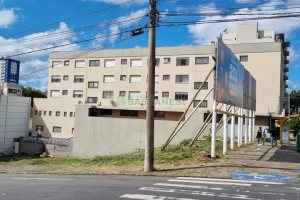 Terreno com 1476m², no bairro São Pelegrino em Caxias do Sul para Comprar