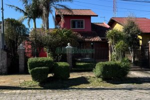 Casa com 159m², 3 dormitórios, 2 vagas, no bairro Desvio Rizzo em Caxias do Sul para Comprar