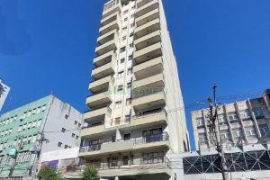 Sala com 39m², no bairro Centro em Caxias do Sul para Alugar ou Comprar