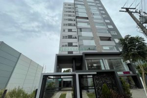 Apartamento com 83m², 2 dormitórios, 2 vagas, no bairro Vinhedos em Caxias do Sul para Comprar