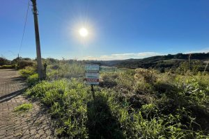 Terreno com 360m², no bairro Monte Bérico em Caxias do Sul para Comprar