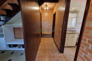 Casa com 366m², 5 dormitórios, 3 vagas, no bairro Desvio Rizzo em Caxias do Sul para Alugar