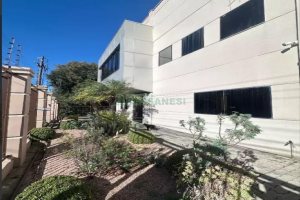Pavilhão com 500m², 15 vagas, no bairro Charqueadas em Caxias do Sul para Alugar