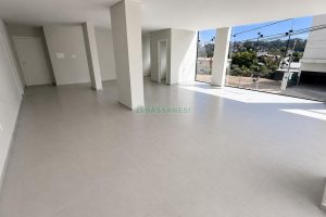 Loja com 200m², no bairro Pio X em Caxias do Sul para Alugar