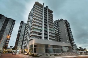 Apartamento com 125m², 3 dormitórios, 2 vagas, no bairro Madureira em Caxias do Sul para Comprar