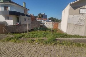 Terreno com 364m², no bairro Santa Lúcia em Caxias do Sul para Comprar