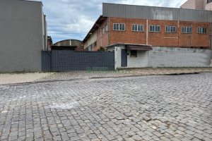 Pavilhão com 1000m², no bairro Sagrada Família em Caxias do Sul para Alugar