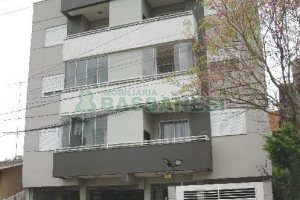 Apartamento com 55m², 2 dormitórios, 1 vaga, no bairro Nossa Senhora da Saúde em Caxias do Sul para Alugar