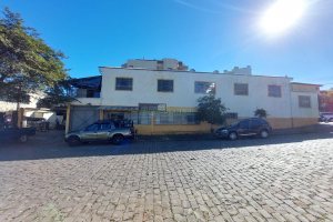 Pavilhão com 700m², no bairro Pio X em Caxias do Sul para Comprar