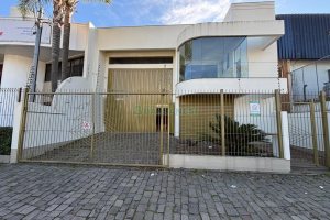 Pavilhão com 450m², no bairro São José em Caxias do Sul para Alugar