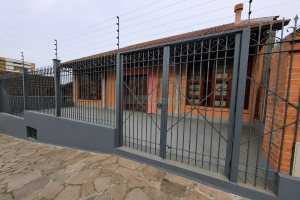 Casa Comercial com 270m², 4 vagas, no bairro Exposição em Caxias do Sul para Alugar