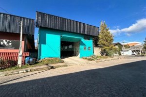 Pavilhão com 400m², no bairro Desvio Rizzo em Caxias do Sul para Alugar