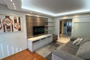 Casa com 270m², 2 dormitórios, 2 vagas, no bairro Pio X em Caxias do Sul para Alugar