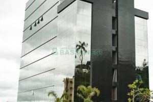 Sala com 61m², 1 vaga, no bairro Lourdes em Caxias do Sul para Comprar