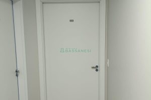Apto Mobiliado com 56m², 2 dormitórios, 1 vaga, no bairro Presidente Vargas em Caxias do Sul para Alugar