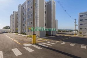 Apartamento com 45m², 2 dormitórios, 1 vaga, no bairro Bela Vista em Caxias do Sul para Alugar