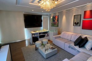 Apartamento com 107m², 2 dormitórios, 1 vaga, no bairro Madureira em Caxias do Sul para Comprar