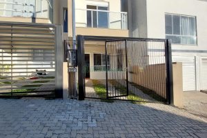 Sobrado Mobiliado com 70m², 2 dormitórios, 1 vaga, no bairro São Virgílio em Caxias do Sul para Alugar