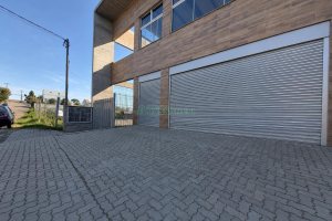 Pavilhão com 420m², no bairro Salgado Filho em Caxias do Sul para Alugar