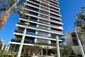 Apartamento com 171m², 3 dormitórios, 3 vagas, no bairro Exposição em Caxias do Sul para Comprar
