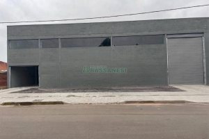 Pavilhão com 720m², no bairro Sanvitto em Caxias do Sul para Alugar