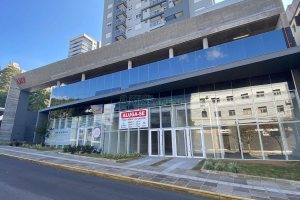 Loja com 168m², no bairro Lourdes em Caxias do Sul para Comprar