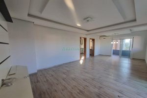 Apartamento com 250m², 4 dormitórios, 2 vagas, no bairro Sagrada Família em Caxias do Sul para Alugar