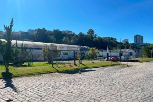 Pavilhão com 6429m², no bairro Nossa Senhora de Fátima em Caxias do Sul para Comprar