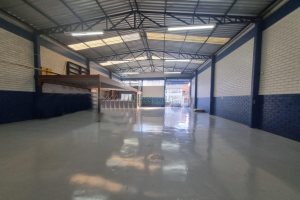 Pavilhão com 325m², no bairro Bela Vista em Caxias do Sul para Alugar